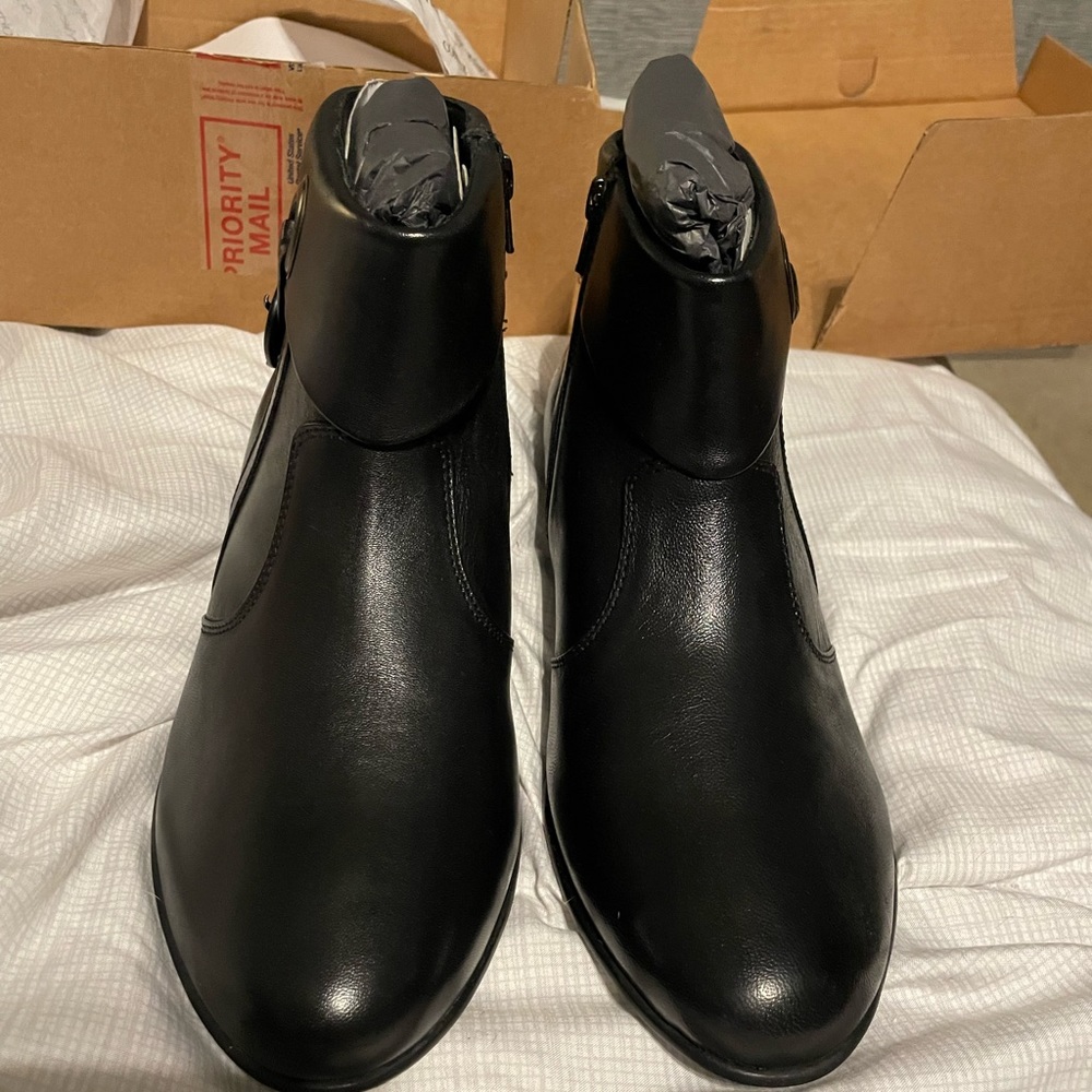 ComfortView Terri Bootie Black Size 9.5W NWOT
